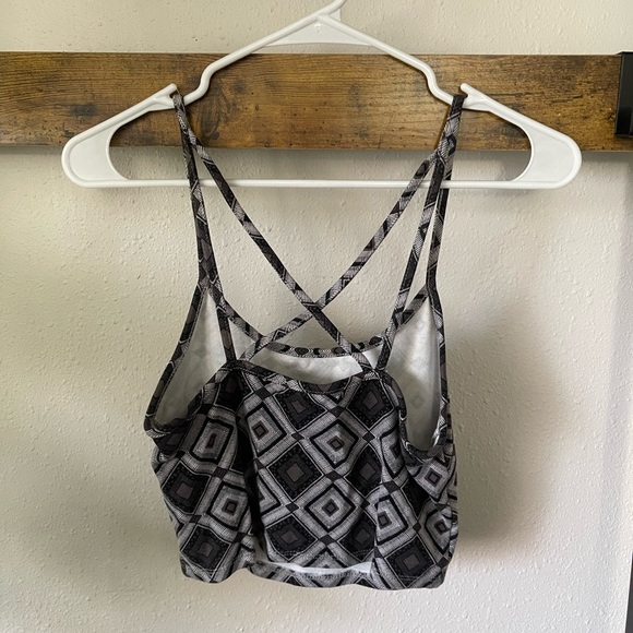 Forever 21 crop top - Picture 2 of 3